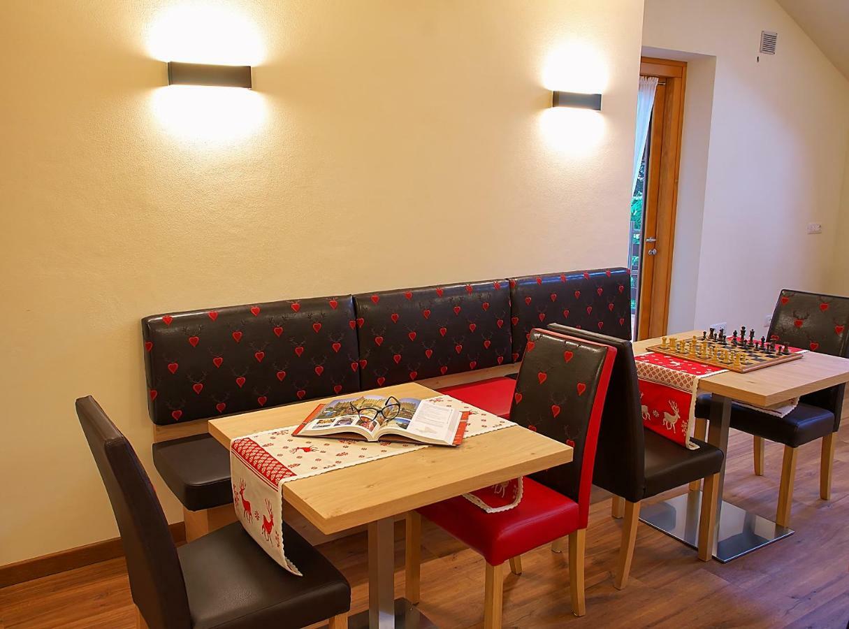 Botton D'Oro Delle Dolomiti Acomodação com café da manhã Vattaro Exterior foto